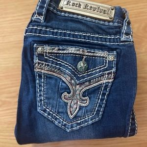 Rock revival dark wash denim jeans, never worn size 25